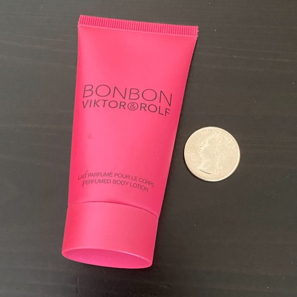 Viktor & Rolf Bonbon Perfumed Body Lotion - Picture 2 of 11